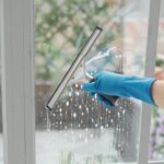 How to properly clean windows at home?